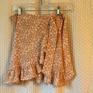 SHEIN. Skirt. Never worn but without tags.